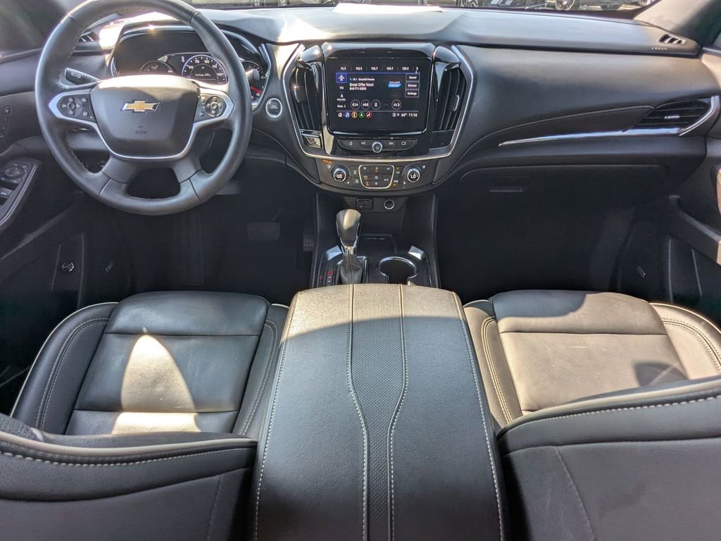 Used 2023 Chevrolet Traverse Premier image 17