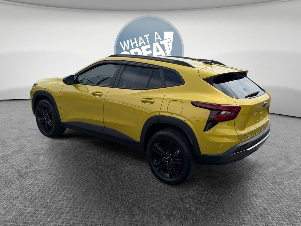 Used 2024 Chevrolet Trax ACTIV w/ Sunroof Package image 6