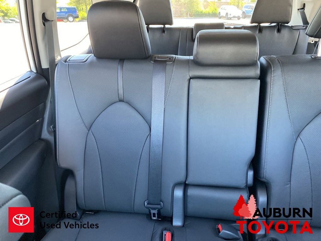 Certified 2025 Toyota Grand Highlander AWD image 24