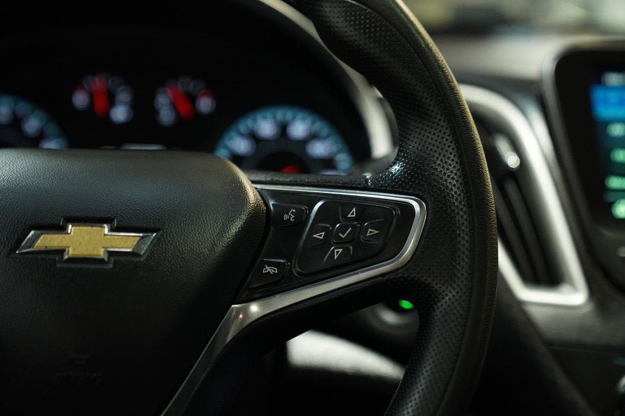 Used 2024 Chevrolet Malibu LT FWD image 35