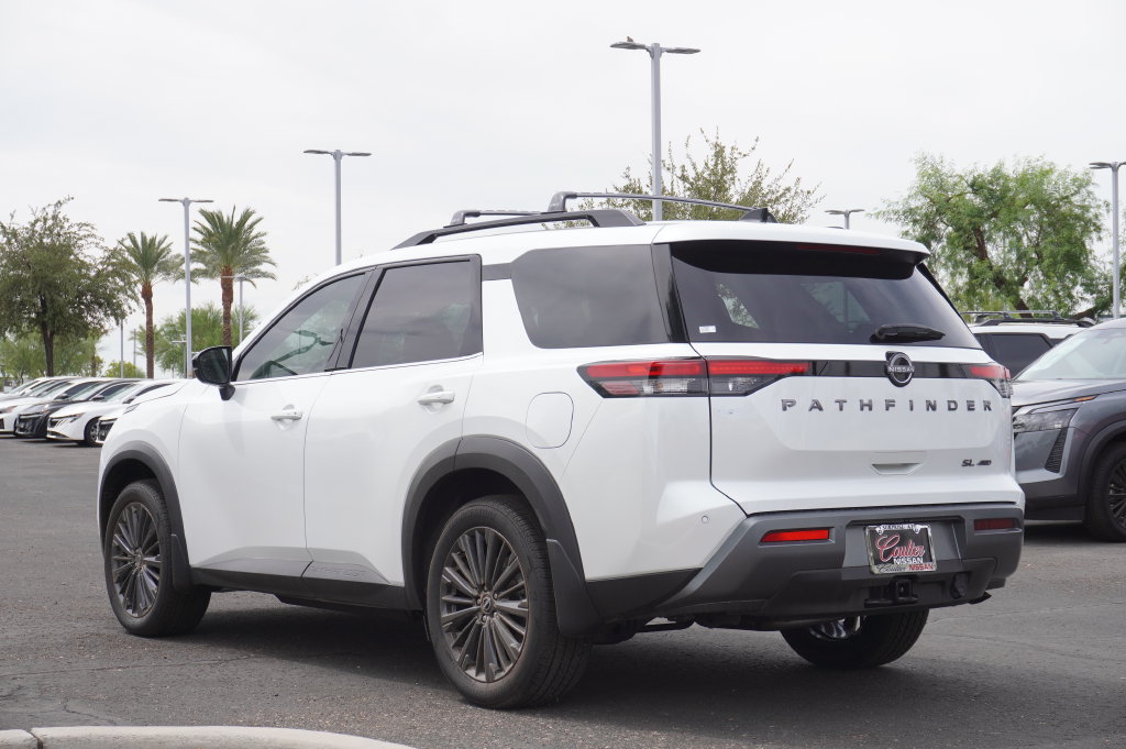 New 2026 Nissan Pathfinder SL w/ SL Premium Package AWD/4WD image 3