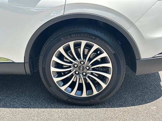 Used 2023 Lincoln Aviator Reserve w/ Equipment Group 201A RWD image 21