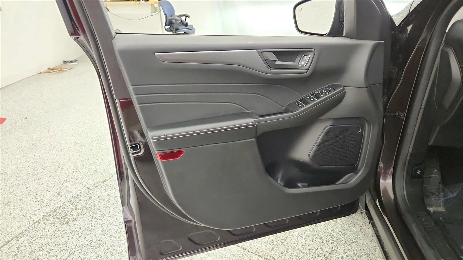 Used 2023 Ford Escape Active AWD/4WD image 31