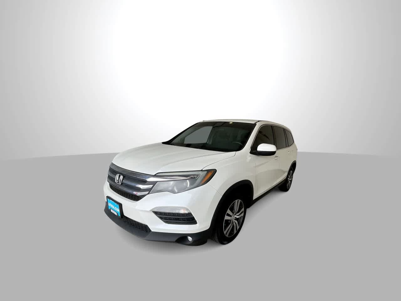 Used 2017 Honda Pilot EX image 4