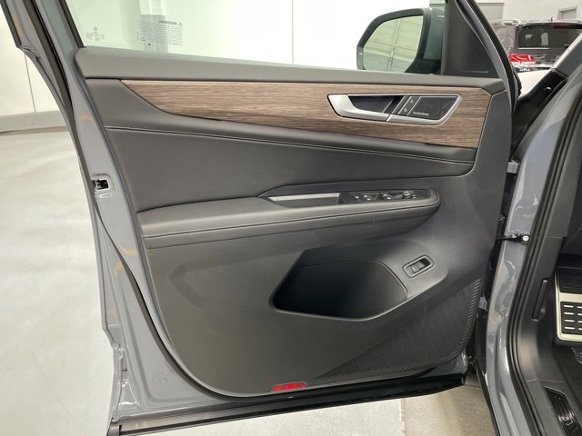 New 2025 Volkswagen Atlas SEL Premium R-Line image 22