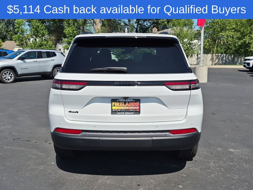 New 2026 Jeep Grand Cherokee Limited w/ Limited Altitude Package AWD/4WD image 4