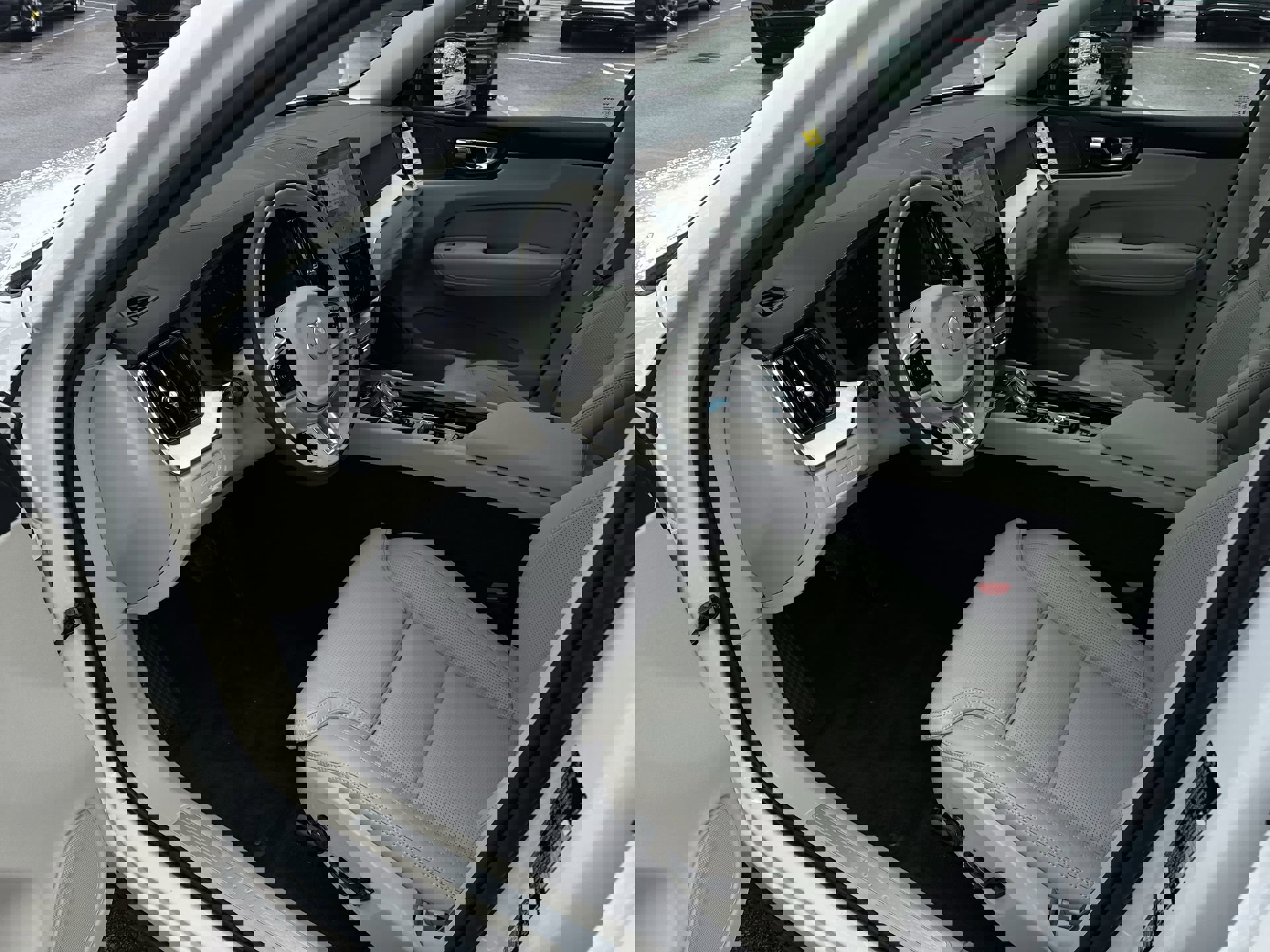 New 2026 Volvo XC60 T8 Ultra w/ Protection Package Premier image 10