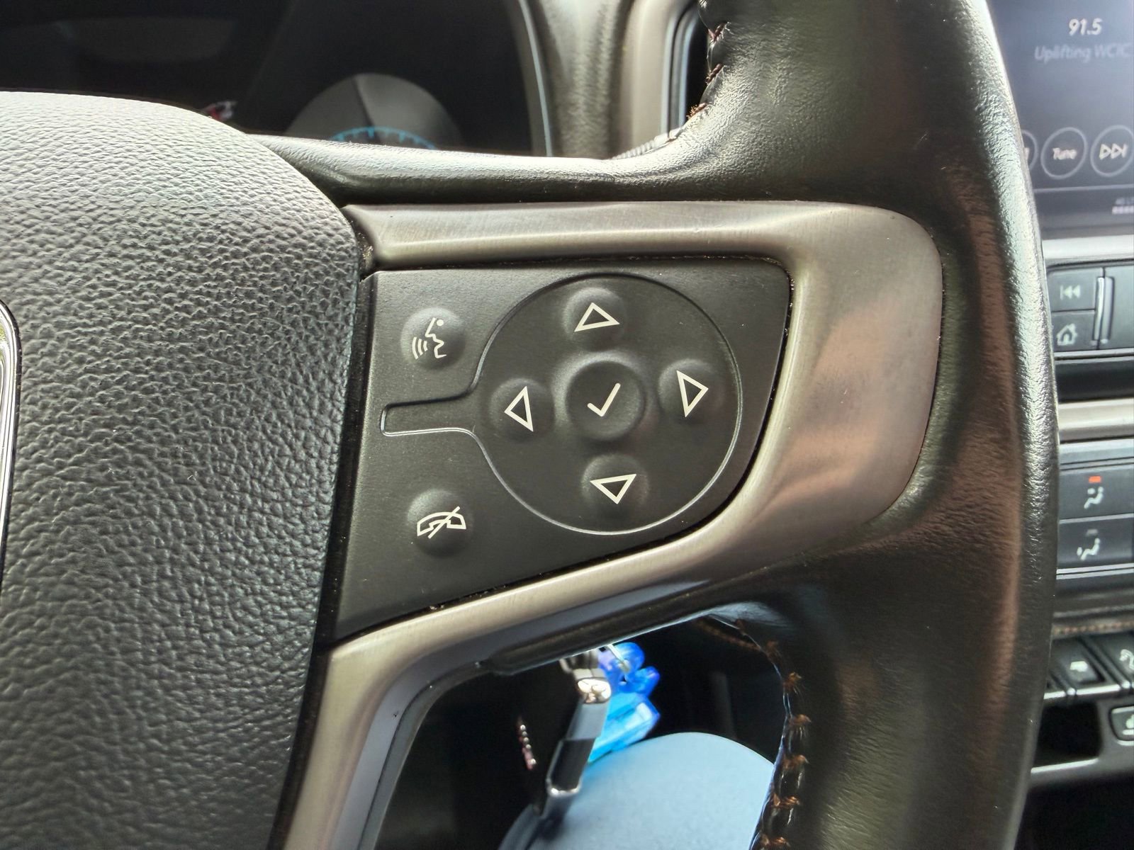 Used 2021 GMC Canyon AT4 w/ Driver Alert Package image 21