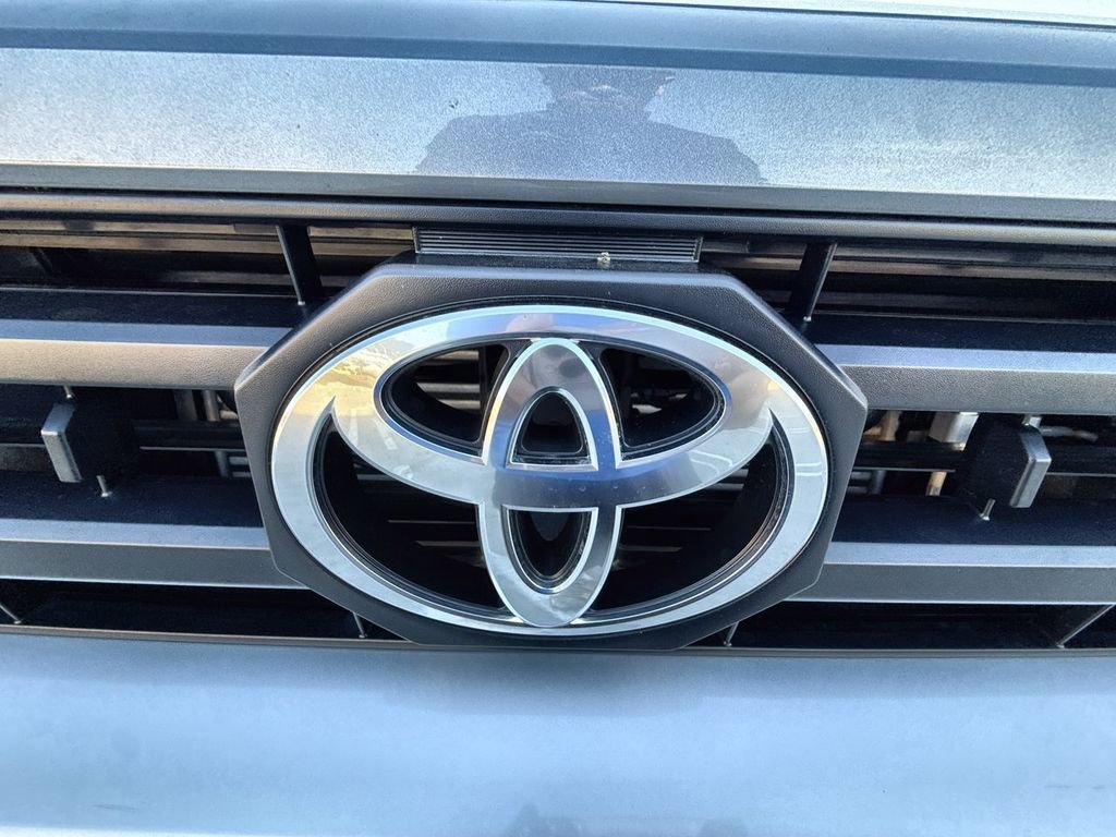 Used 2025 Toyota 4Runner SR5 image 30