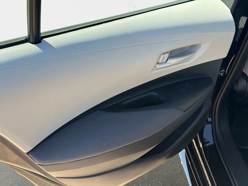 Used 2026 Toyota Corolla LE image 11