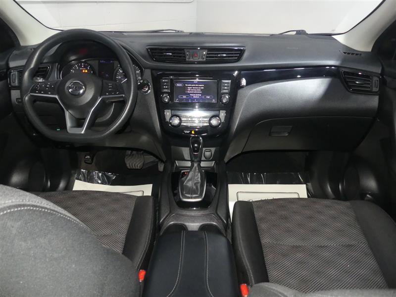 Used 2019 Nissan Rogue Sport SV image 29