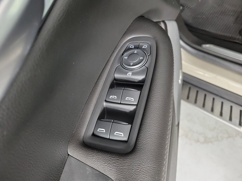 Used 2023 Cadillac XT5 Luxury FWD image 17