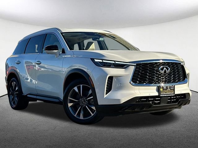 Used 2024 INFINITI QX60 Luxe w/ Cargo Package image 2