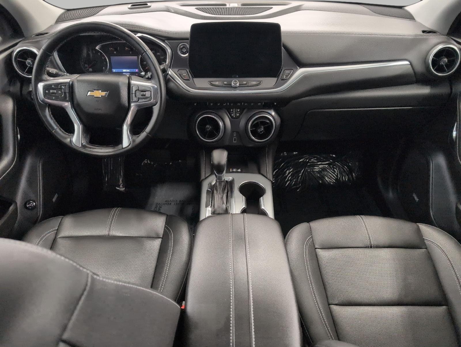 Used 2024 Chevrolet Blazer LT w/ Sound & Technology Package AWD/4WD image 8