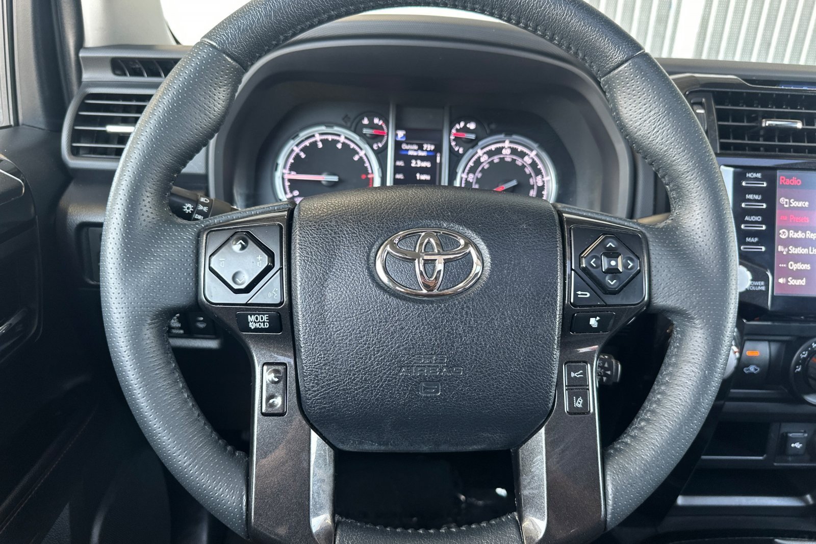 Certified 2022 Toyota 4Runner TRD Off-Road Premium AWD/4WD image 23