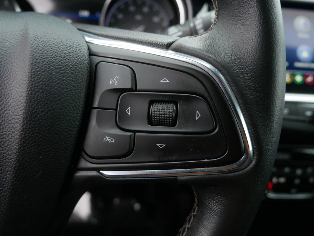 Used 2023 Buick Encore GX Select image 19