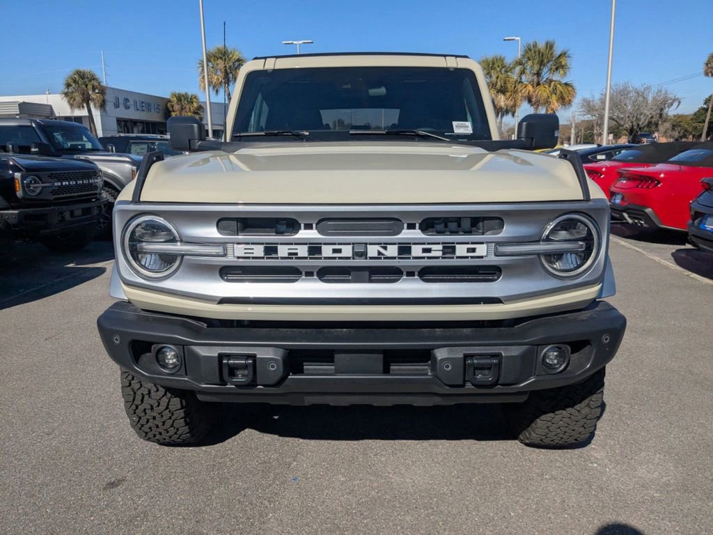 New 2025 Ford Bronco Badlands image 9