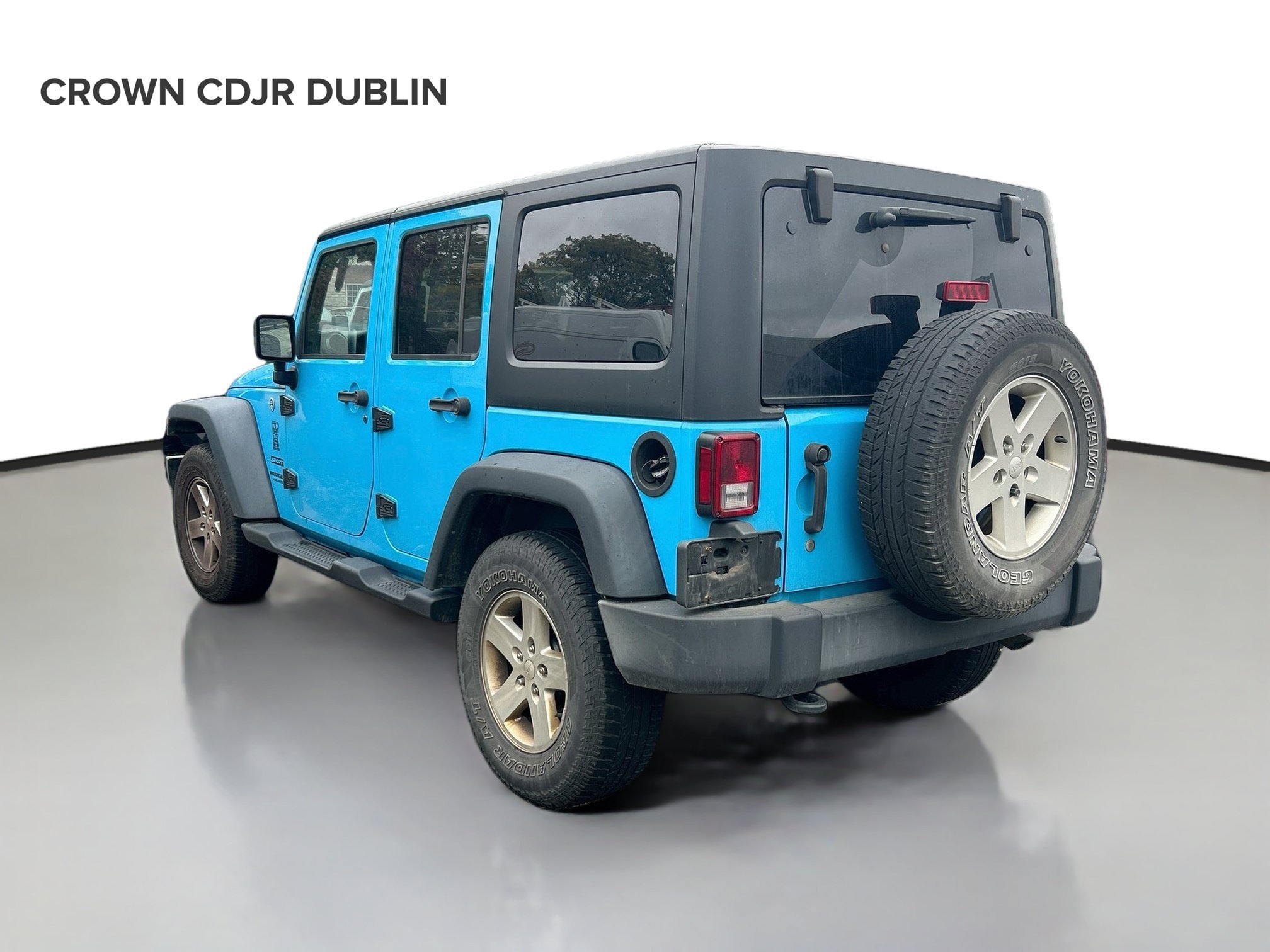 Used 2017 Jeep Wrangler Unlimited Sport w/ Quick Order Package 24S AWD/4WD image 3