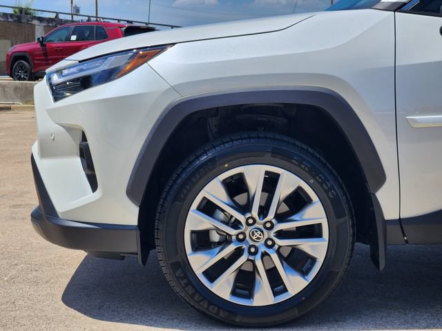 Used 2022 Toyota RAV4 Limited FWD image 5