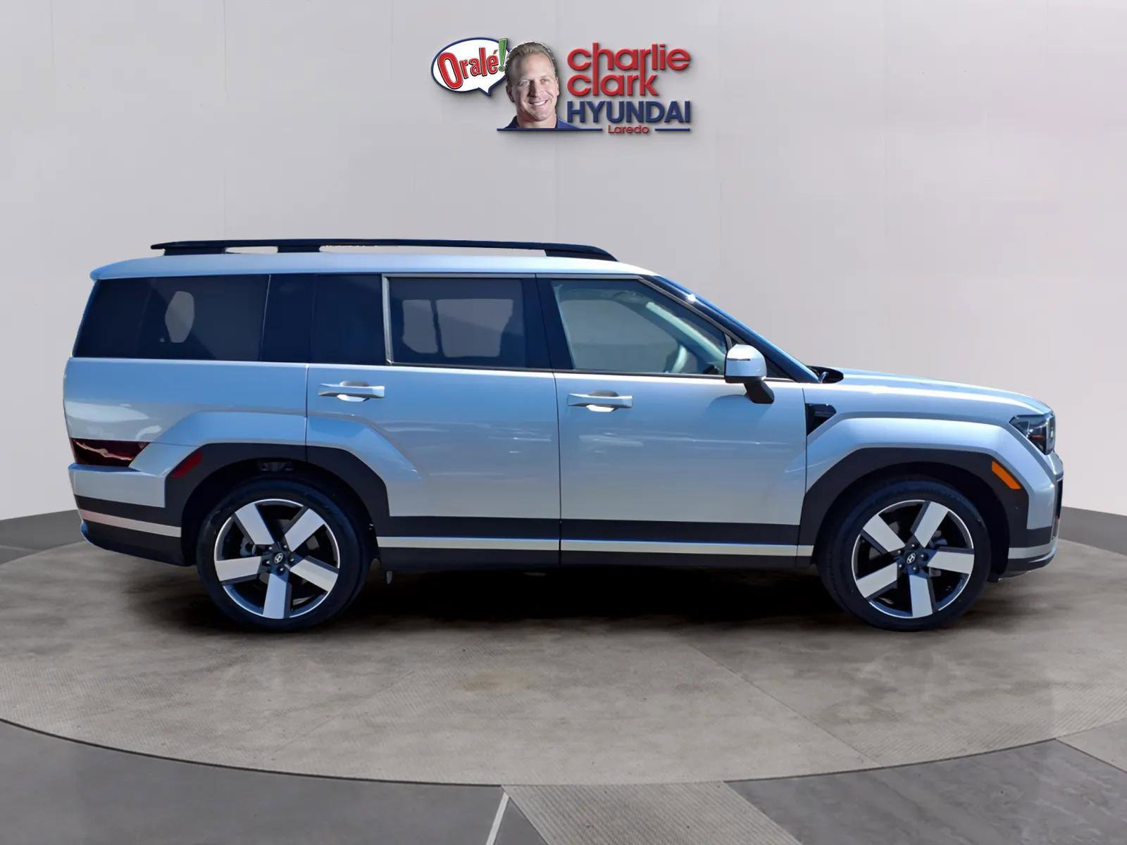 Certified 2024 Hyundai Santa Fe Limited image 6