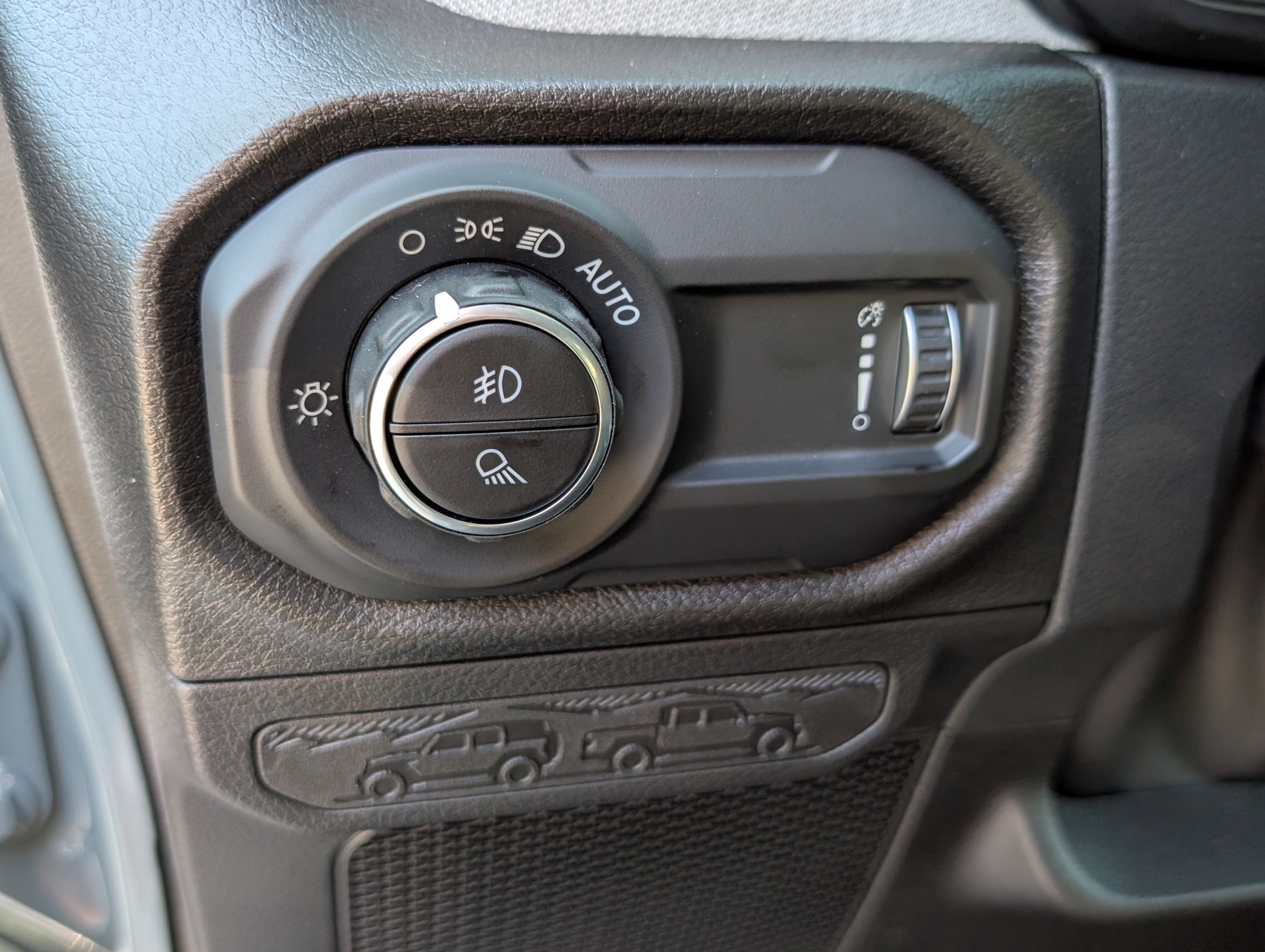 New 2026 Jeep Gladiator Sport AWD/4WD image 17