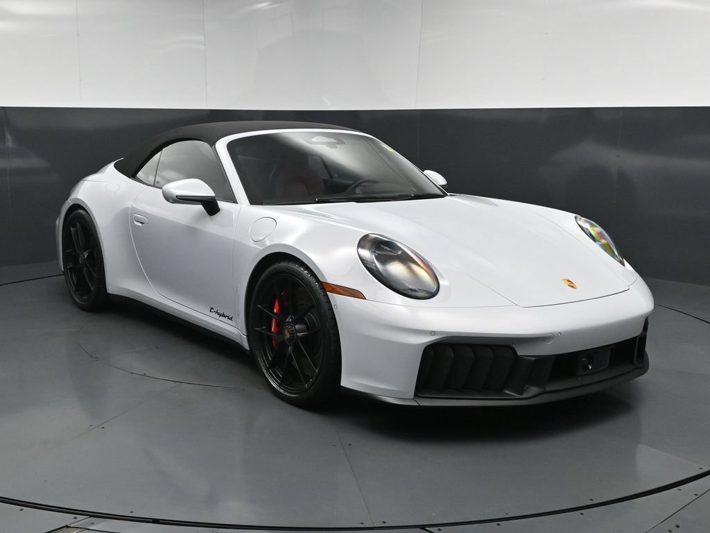 Used 2026 Porsche 911 Carrera GTS RWD image 12
