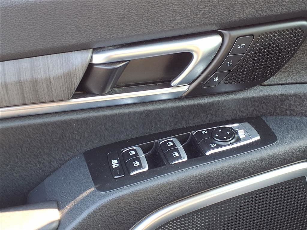 Used 2023 Kia Telluride SX image 19