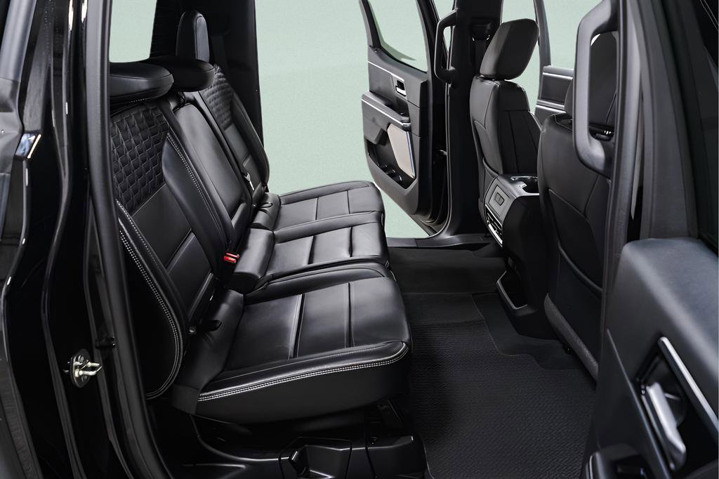 Used 2025 GMC Sierra EV Denali image 36