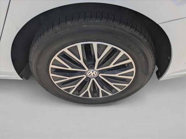 Used 2019 Volkswagen Jetta SEL FWD image 21