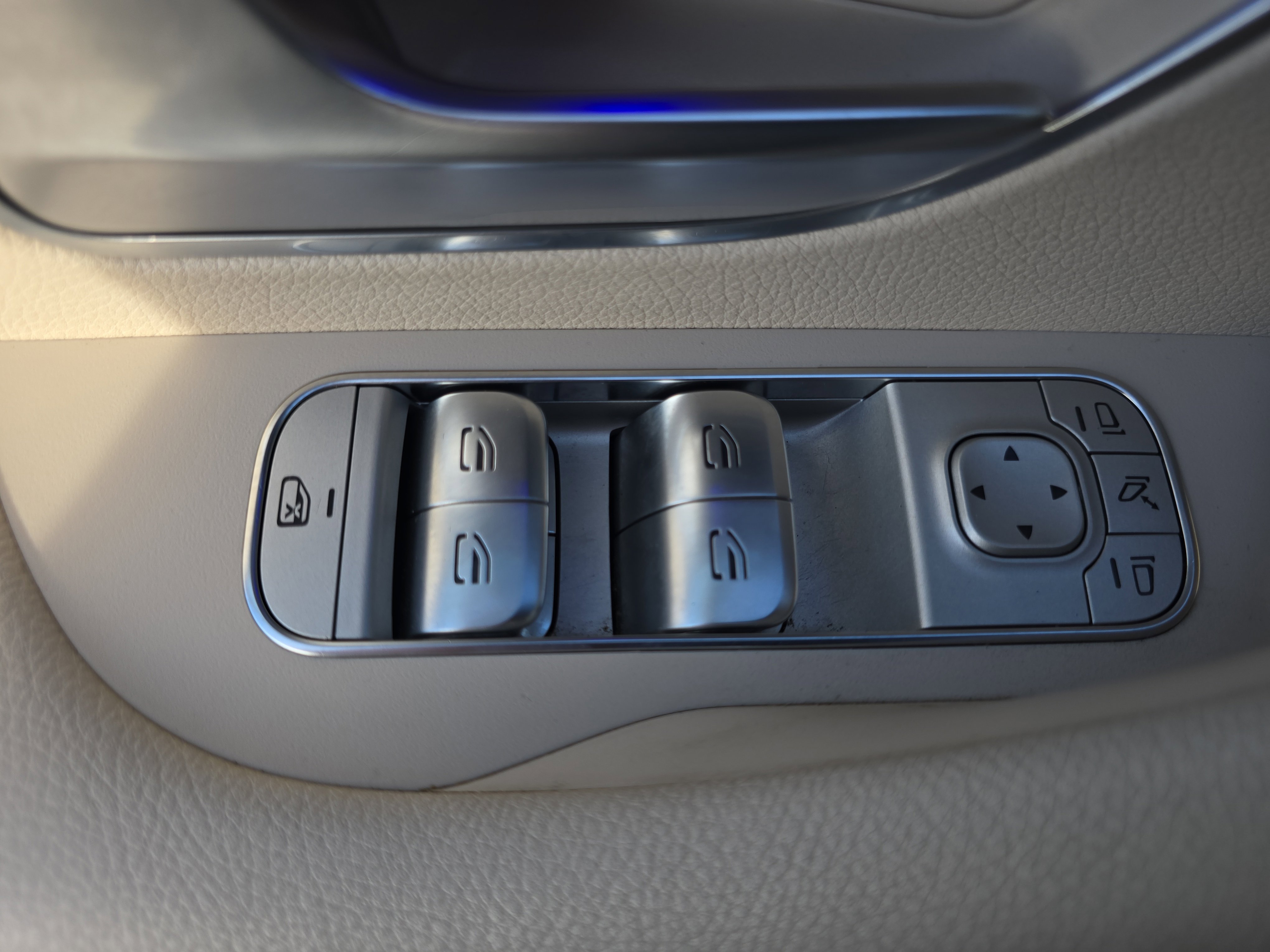 Used 2020 Mercedes-Benz GLE 350 4MATIC image 29