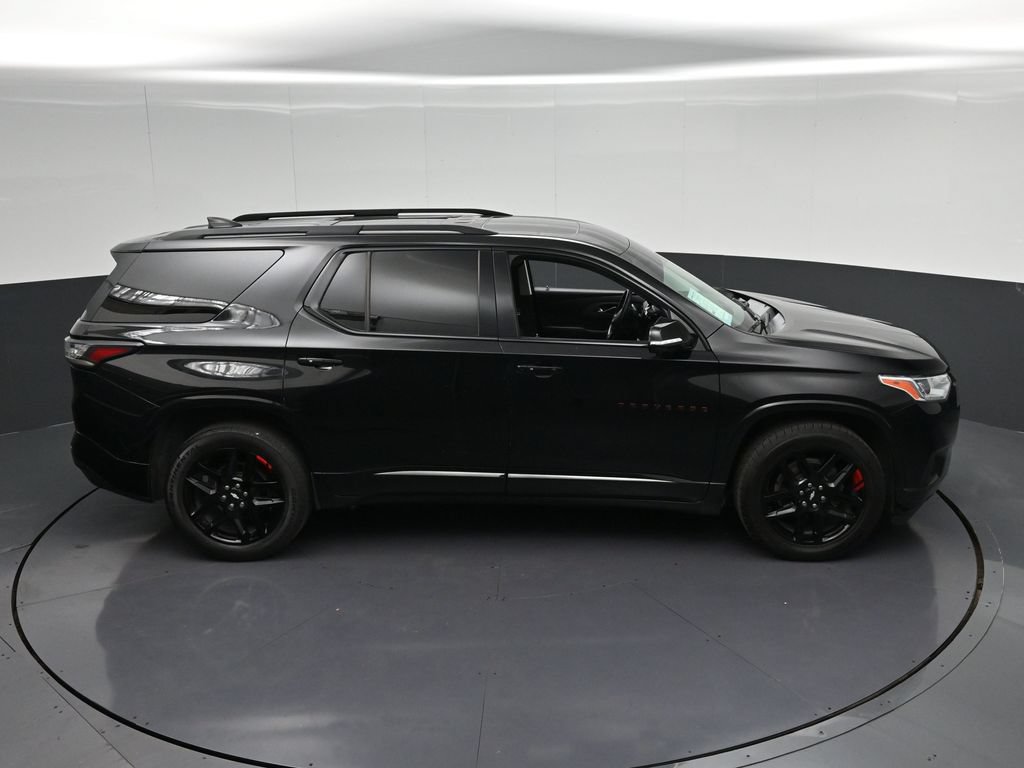 Used 2020 Chevrolet Traverse Premier w/ Redline Edition FWD image 21
