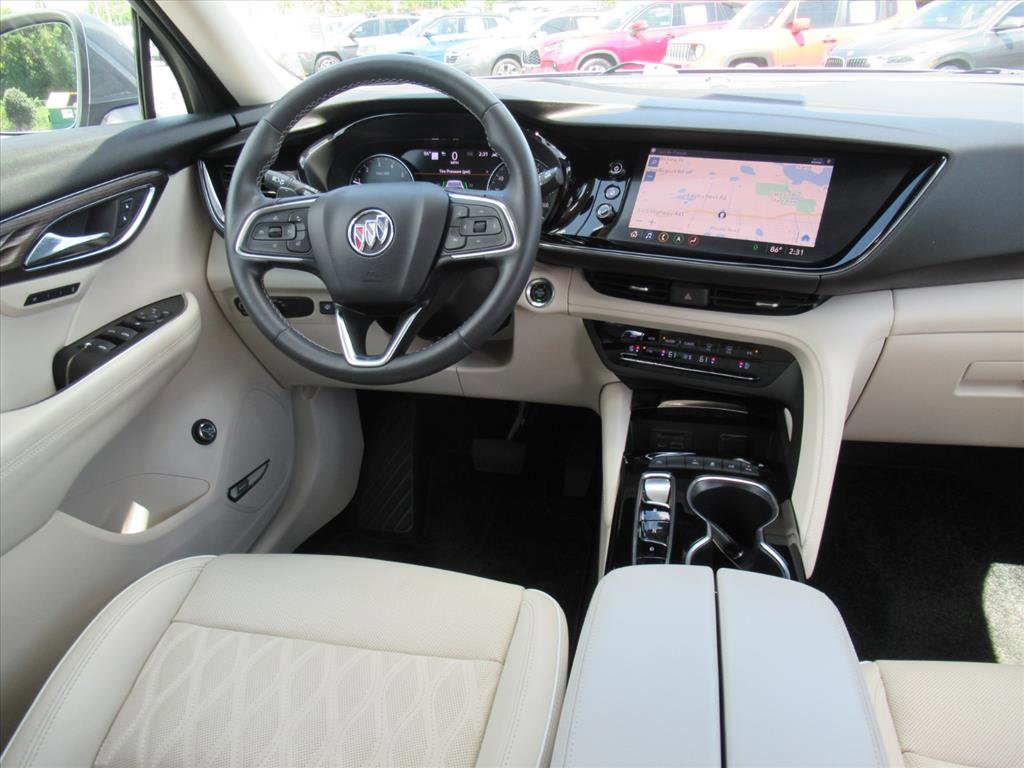 Used 2022 Buick Envision Avenir w/ Technology Package II image 13