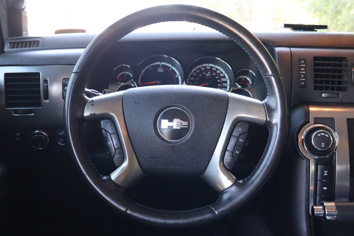 Used 2009 HUMMER H2 Luxury AWD/4WD image 17