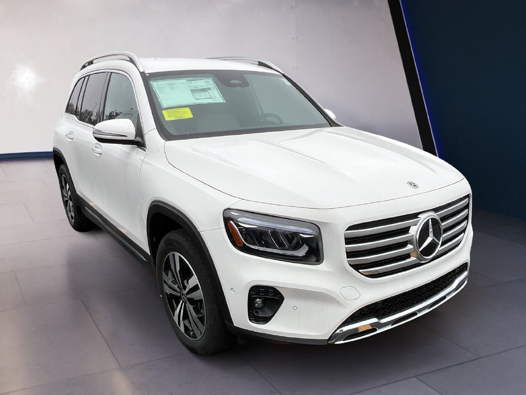 Used 2025 Mercedes-Benz GLB 250 4MATIC image 5