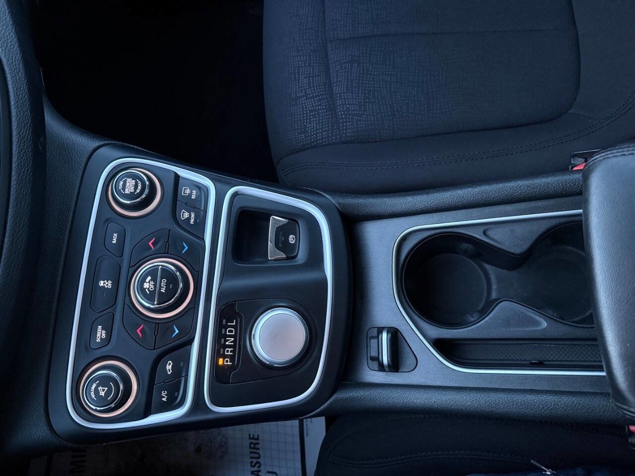 Used 2015 Chrysler 200 Limited w/ Convenience Group image 17