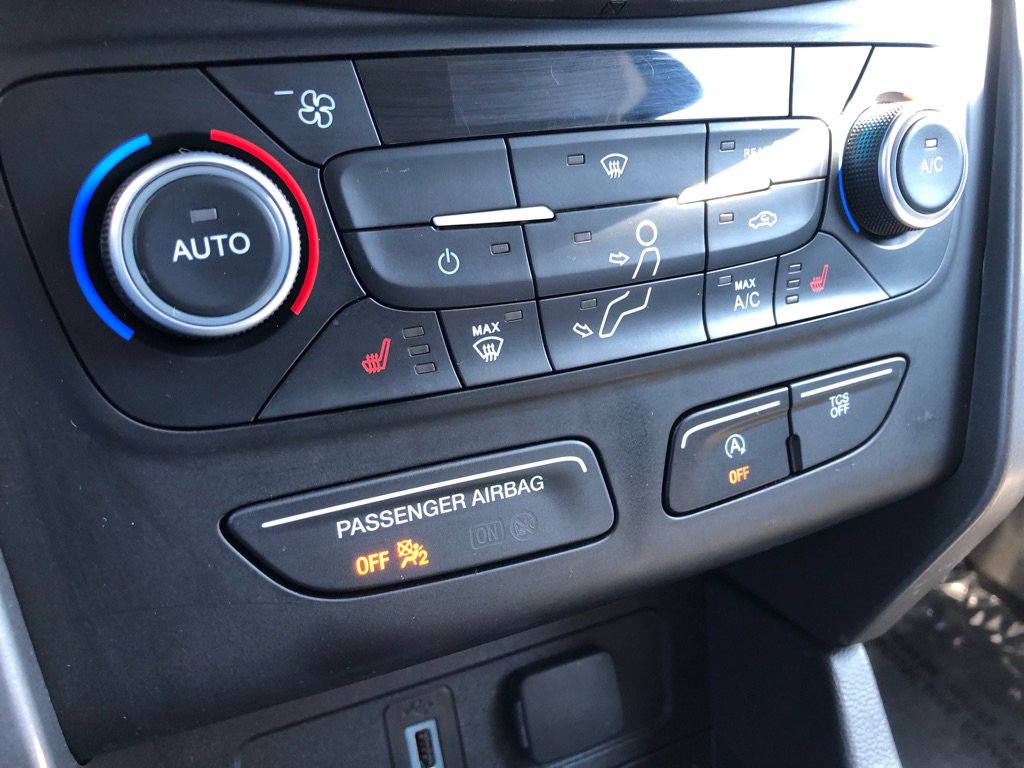 Used 2018 Ford Escape SEL w/ Ford Safe & Smart Package image 28