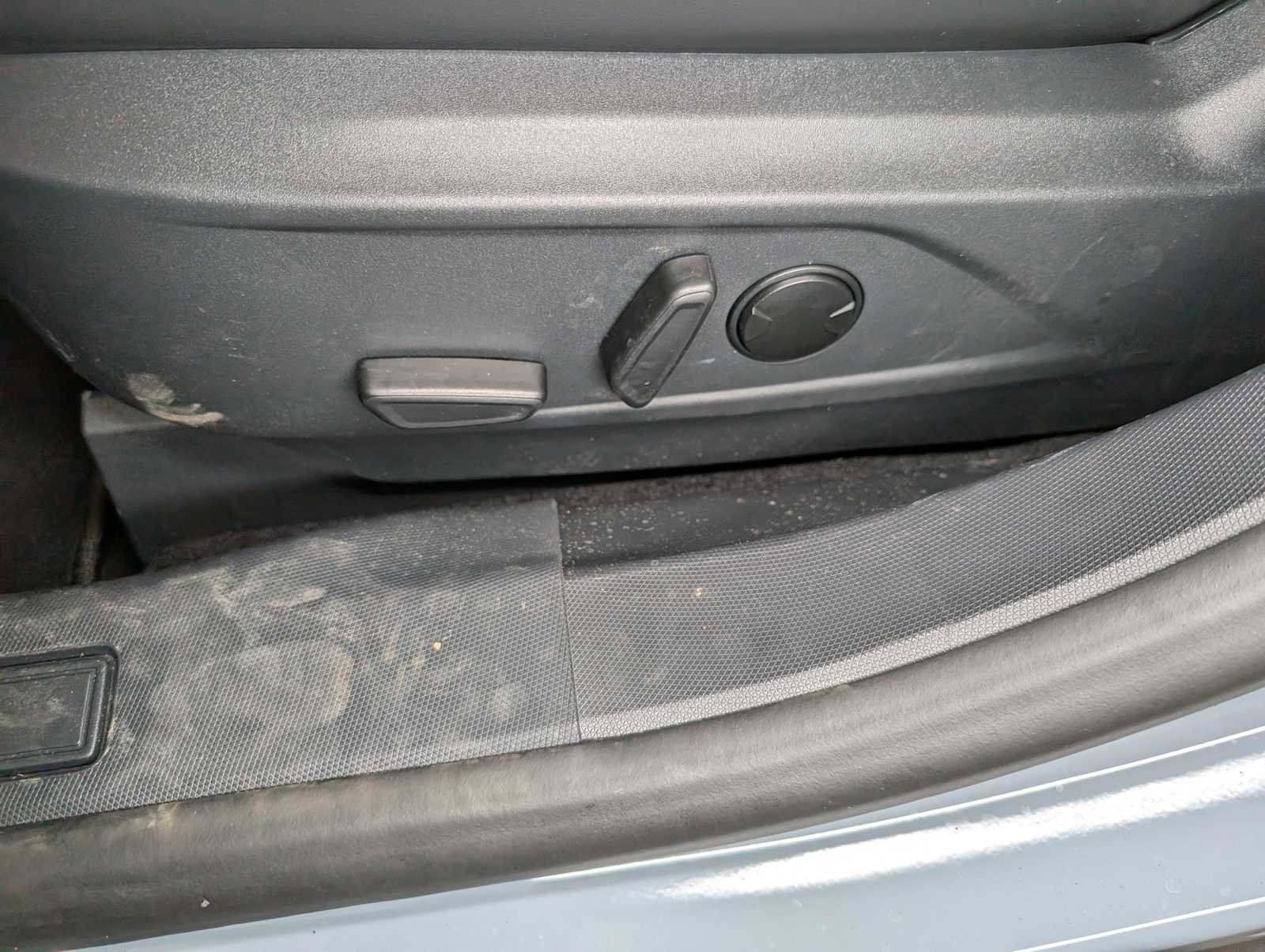 New 2025 Ford Mustang Mach-E Premium w/ Sport Appearance Package image 32