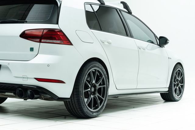 Used 2018 Volkswagen Golf R 4-Door image 13