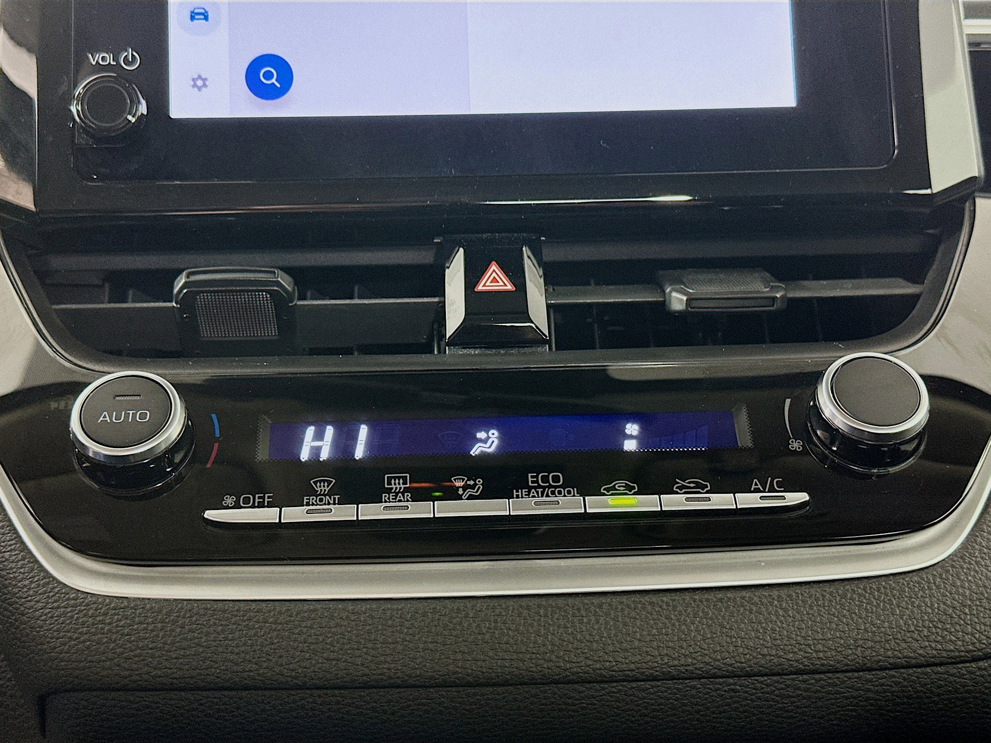 Used 2024 Toyota Corolla LE image 23