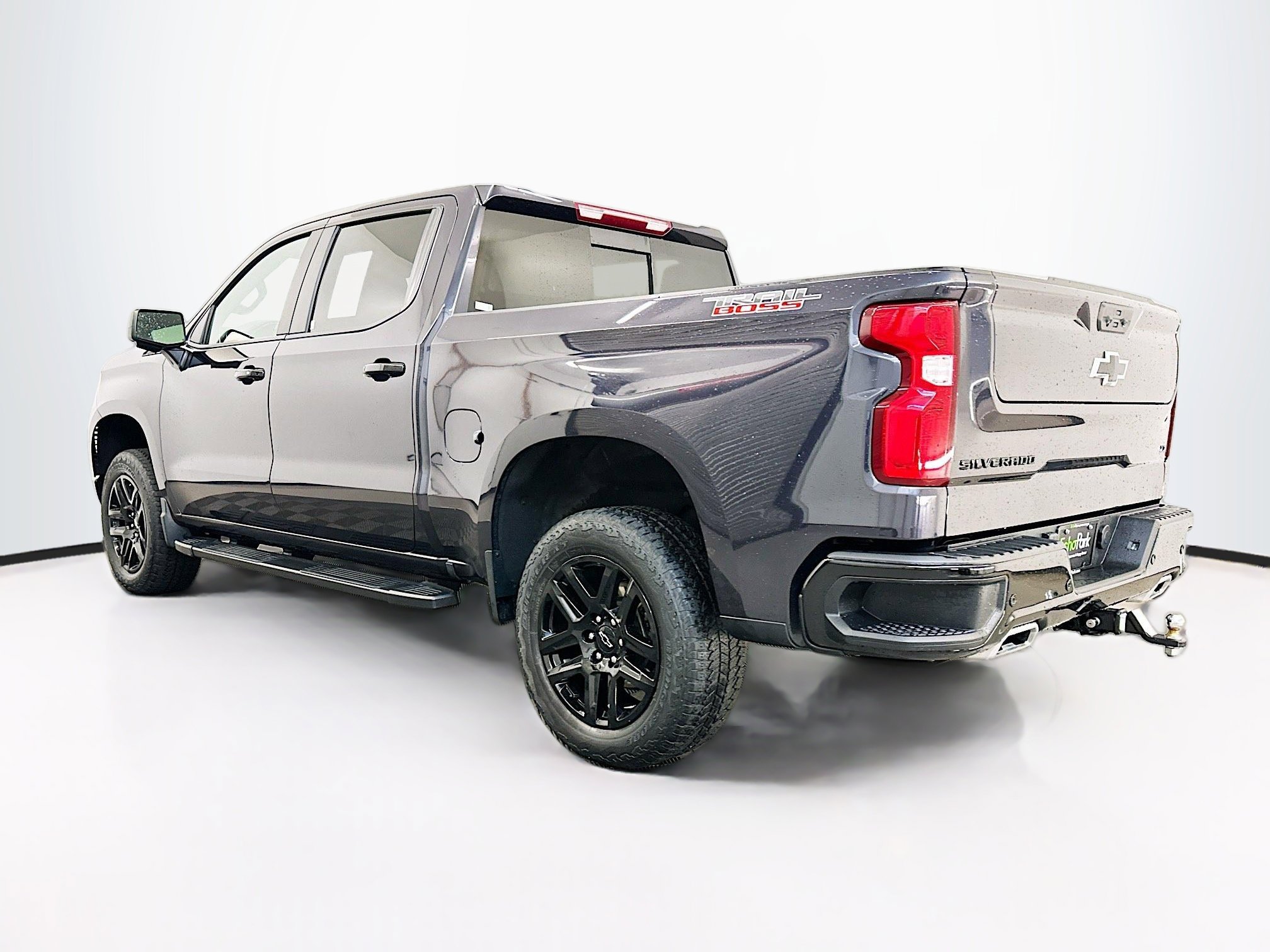 Used 2024 Chevrolet Silverado 1500 LT Trail Boss w/ Convenience Package II image 5