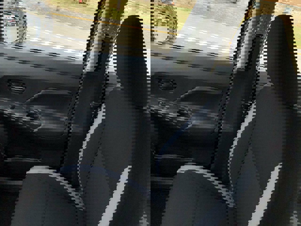 New 2025 Nissan Versa S w/ Trunk Package image 30