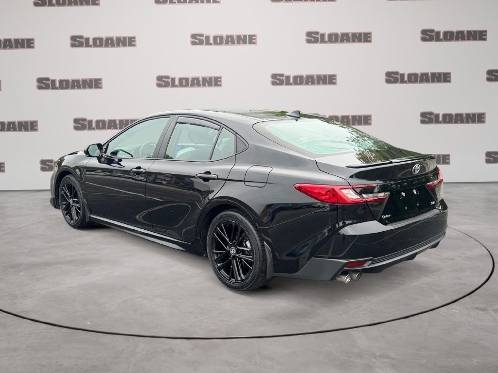 Used 2026 Toyota Camry SE FWD image 3