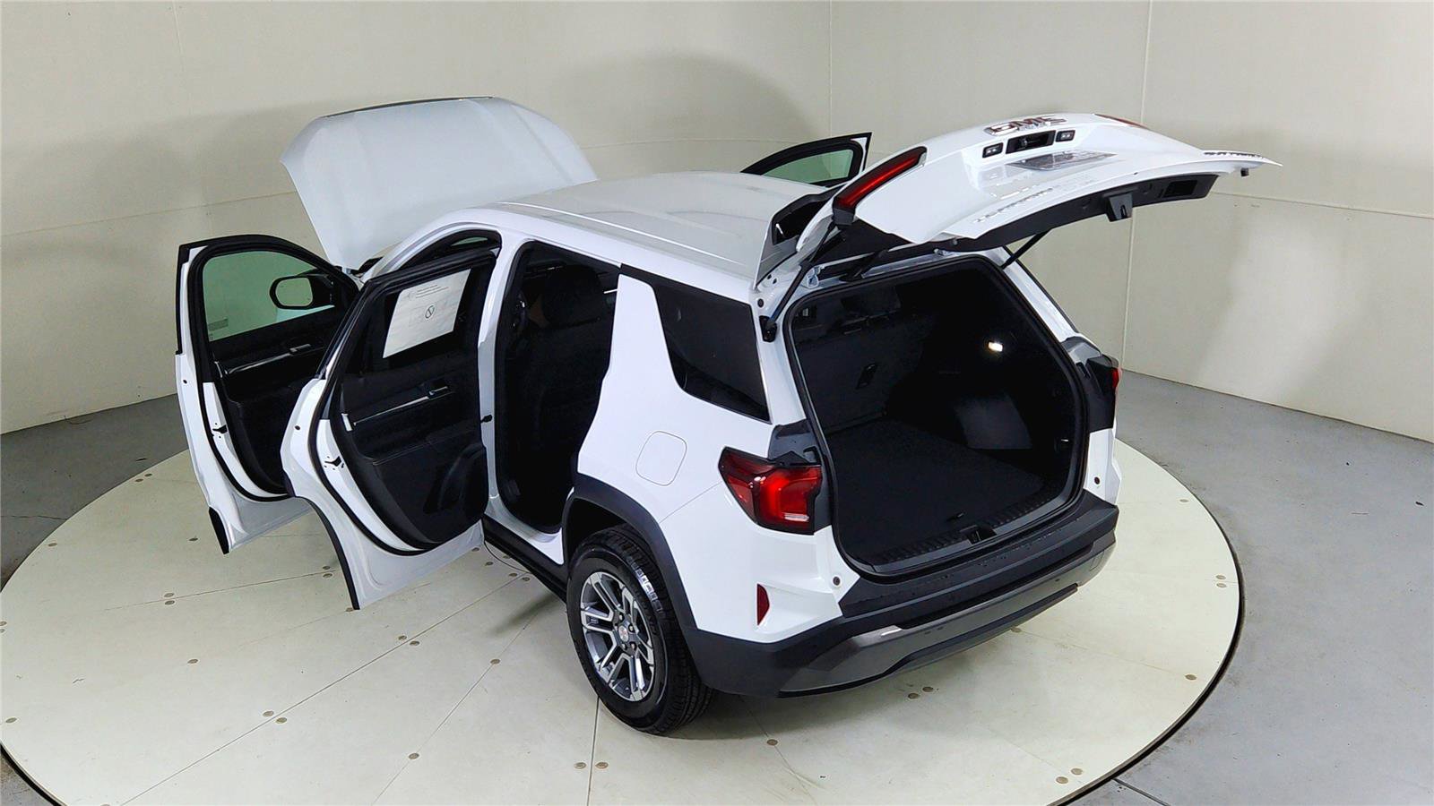 Used 2026 GMC Terrain Elevation image 26