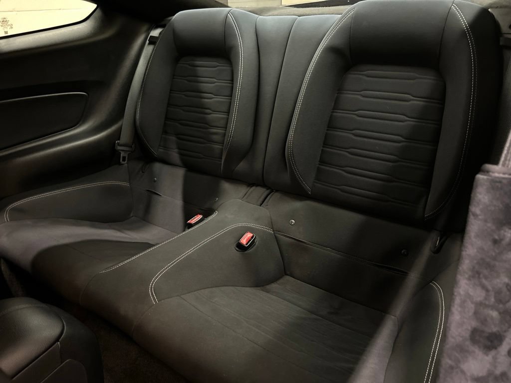 Used 2017 Ford Mustang GT w/ Black Accent Package RWD image 8