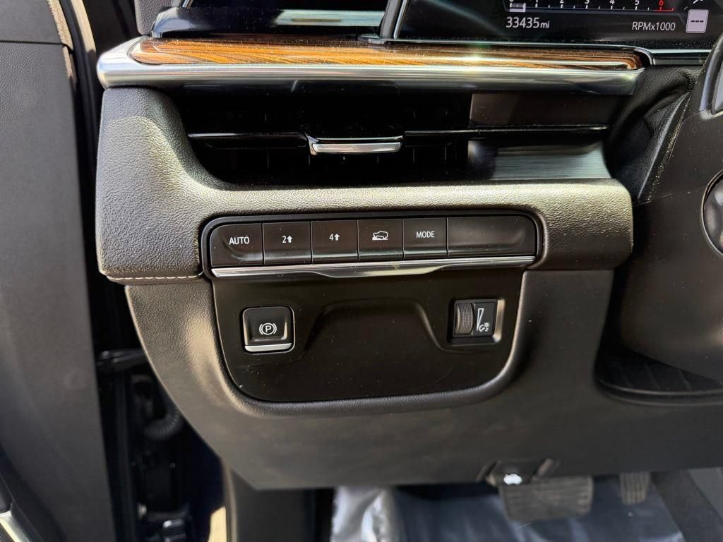Used 2022 Cadillac Escalade ESV Premium Luxury AWD/4WD image 28