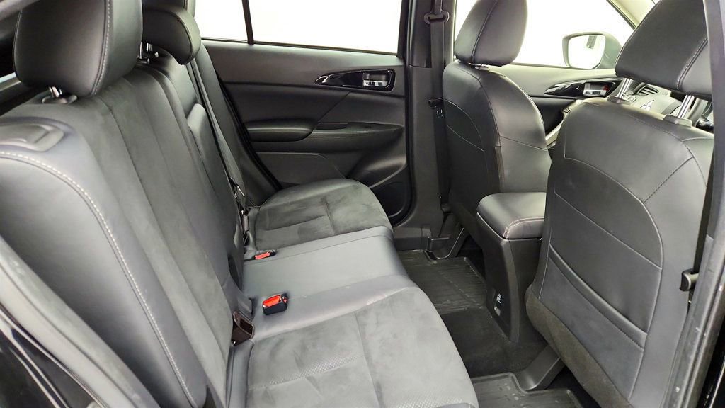 Used 2022 Mitsubishi Eclipse Cross SE image 27