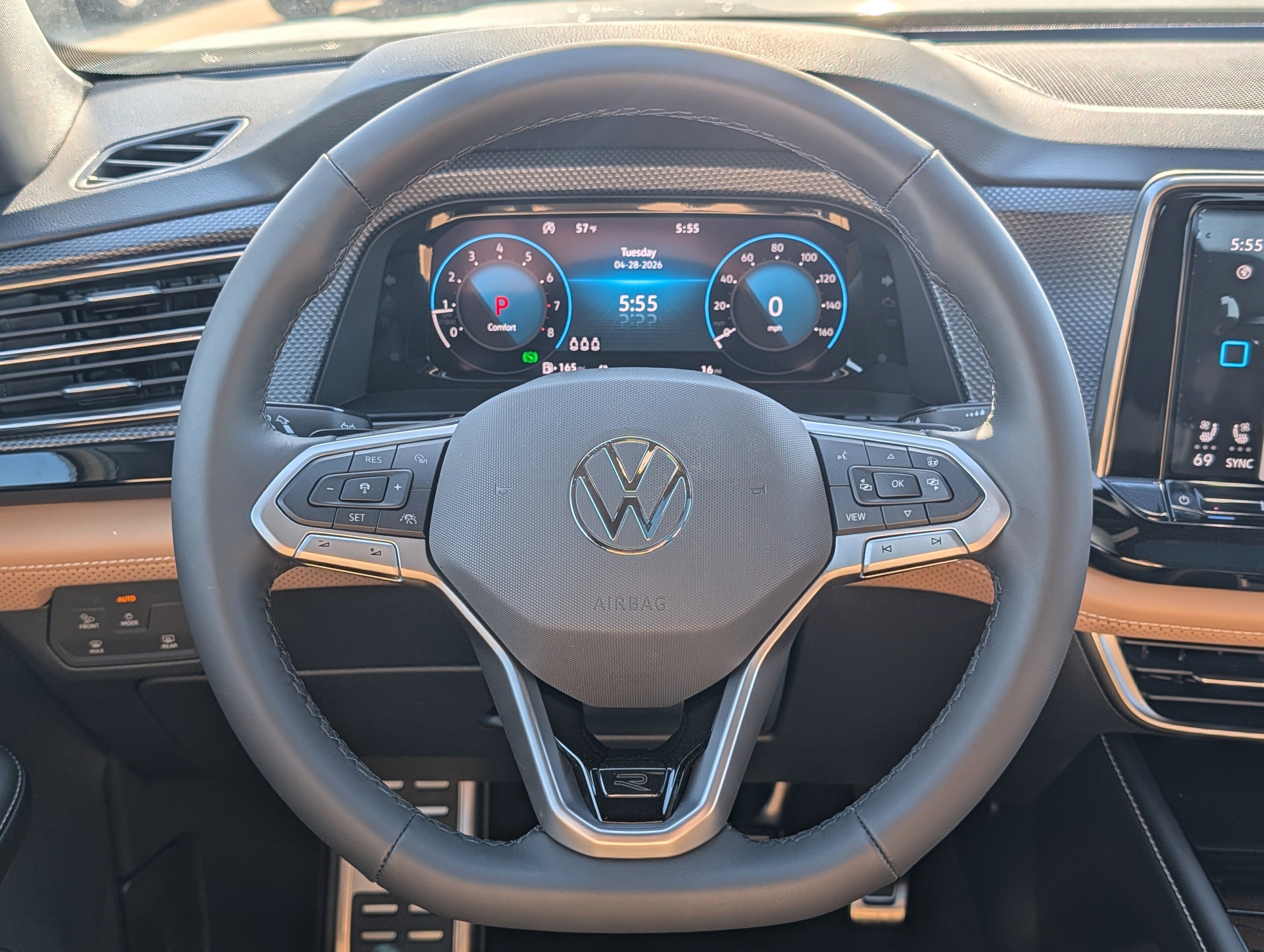 New 2026 Volkswagen Atlas Cross Sport SEL R-Line AWD/4WD image 9