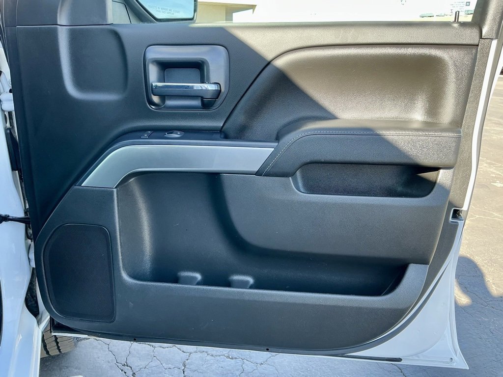 Used 2018 Chevrolet Silverado 1500 LT w/ Texas Edition image 22