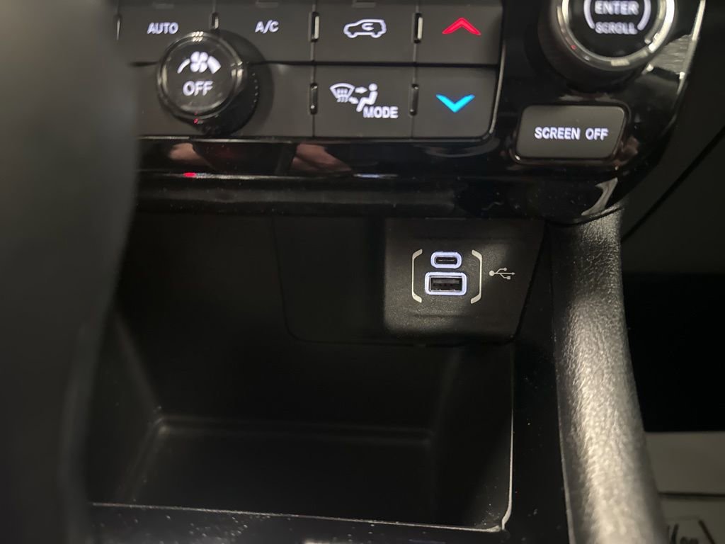 Used 2022 Jeep Compass Limited image 24