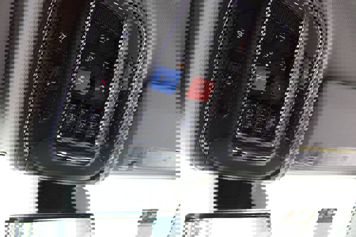 Used 2023 Jeep Grand Cherokee 30th Anniversary image 32